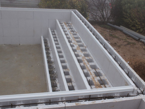 Bloco Solidbric - Bloco de cofragem em poliestireno.